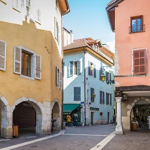 Le Veyrier - Small For 2 People In The Heart Of The Old Town Appartement